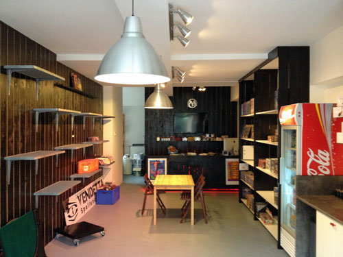 de winkel in opbouw
