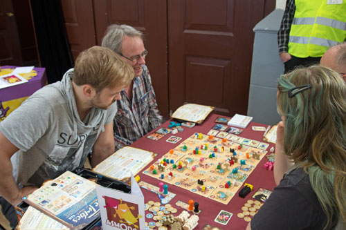 Five Tribes valt in de smaak
