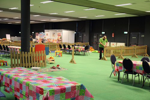 het kinderplein in opbouw