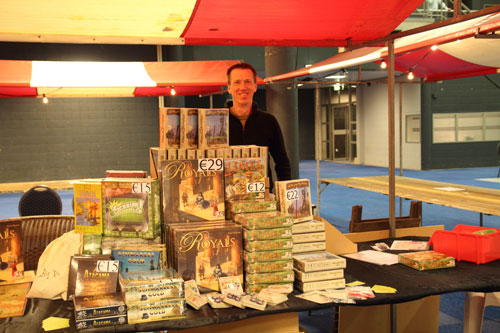 Martyn F met mooie spellen en spelmateriaal