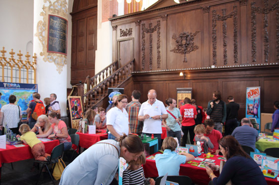 volle tafels bij 999 Games
